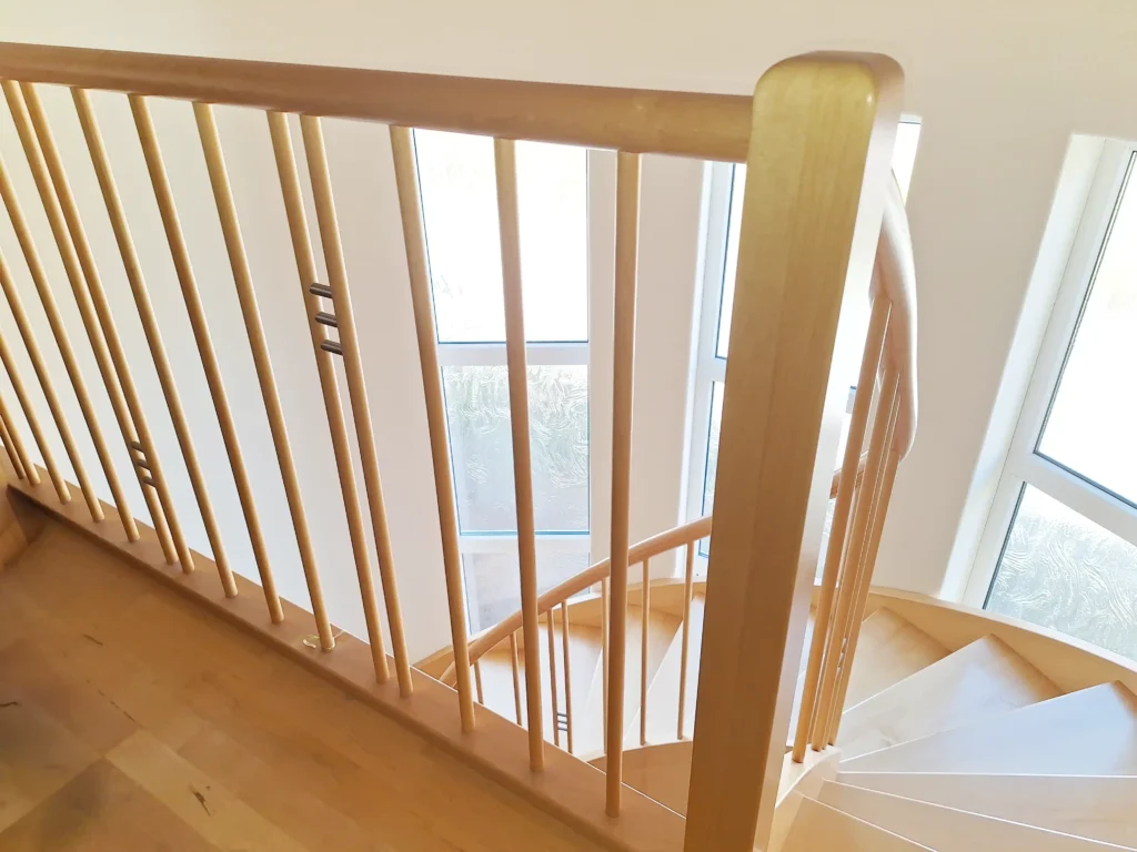 Eingestemmte Treppe, geschwungen