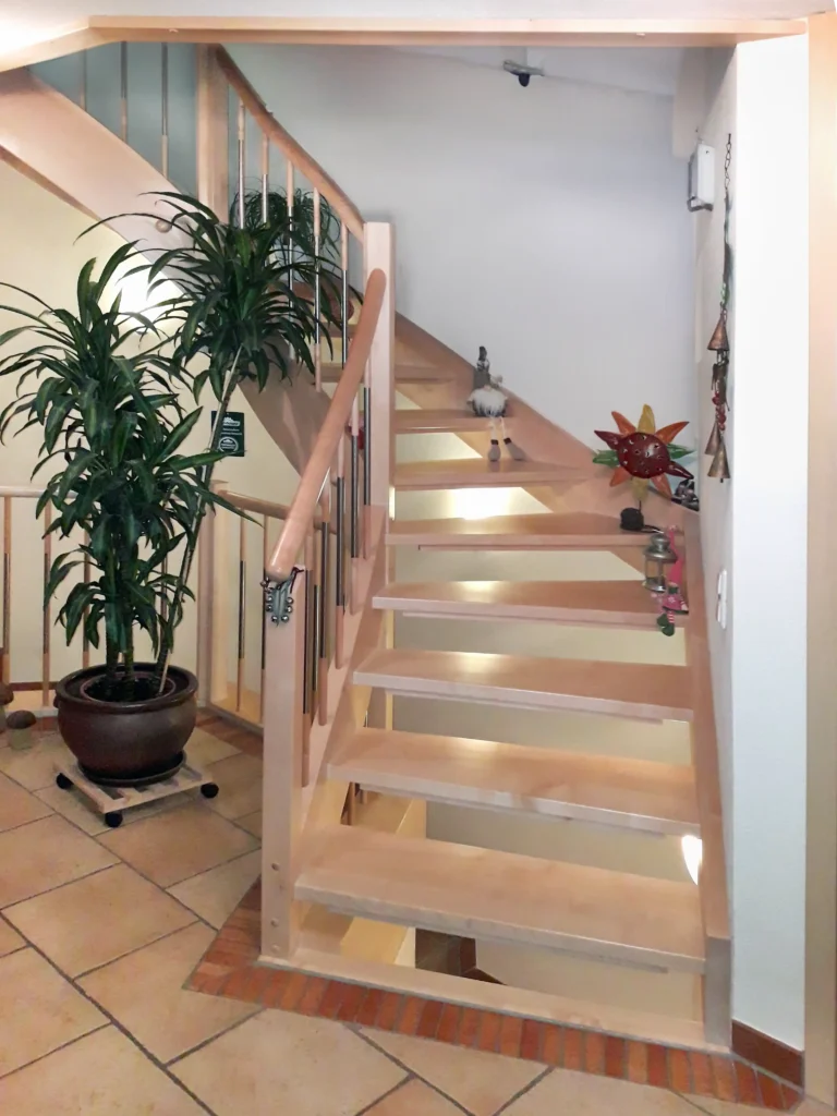 Eingestemmte Treppe, Ahorn